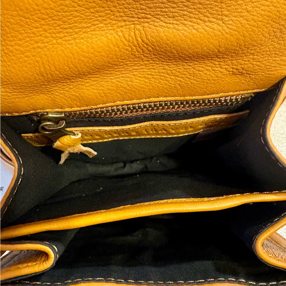 Wanderers Tan Leather Crossbody Bag and Coin Pouch - Picture 5 of 9